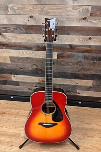 Yamaha FG830 Folk Autumn Burst